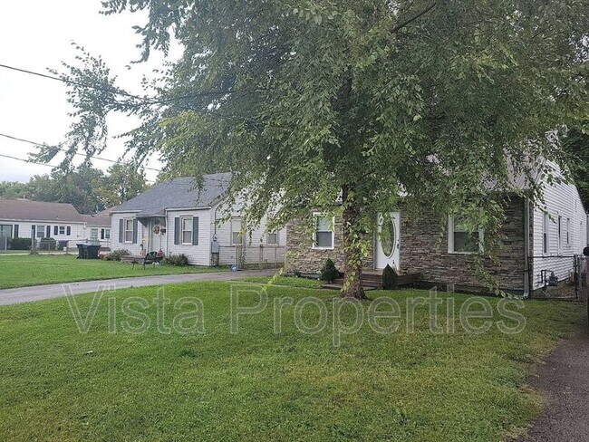 Building Photo - 4103 S Brook St