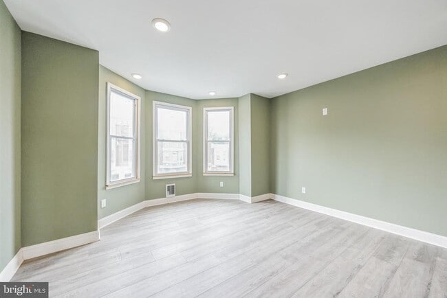 Building Photo - 2824 N 22nd St