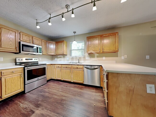 Foto del edificio - 4143 Timberbend Pl