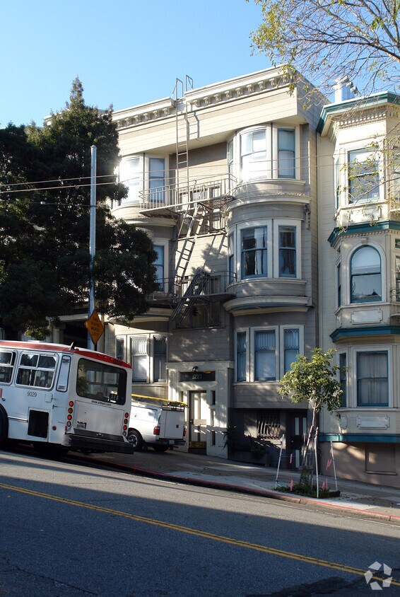Primary Photo - 1227 Masonic Ave
