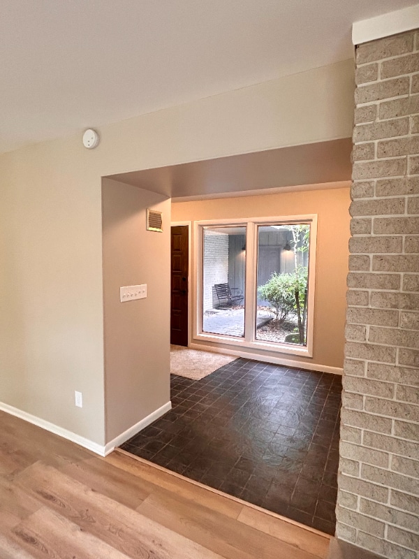 Building Photo - 5219 Forest Grove Dr