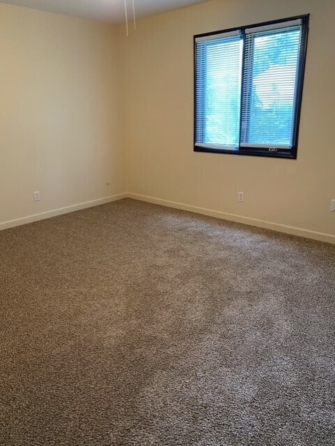 Bedroom #2 - 1224 W Monroe St