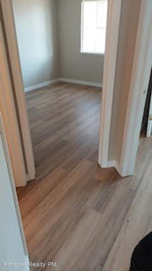 Foto del edificio - 3683 Whispering Creek Cir