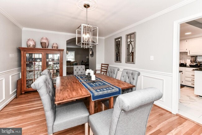 Building Photo - 3191 Stonehurst Dr