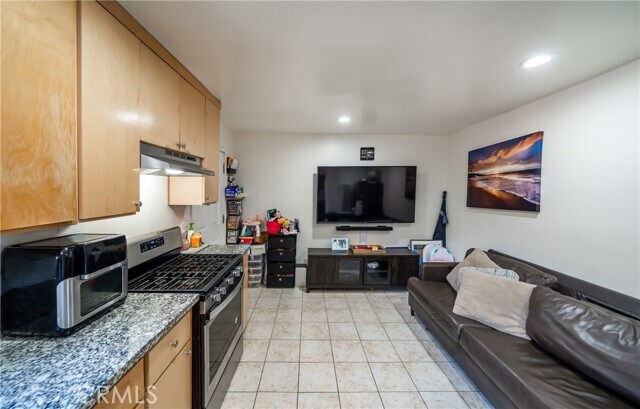 Foto del edificio - 4844 Bluebell Ave