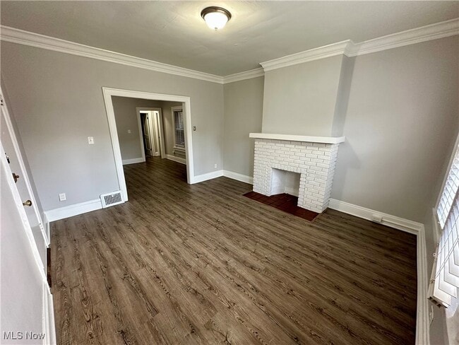 Building Photo - 1673 Cordova Ave