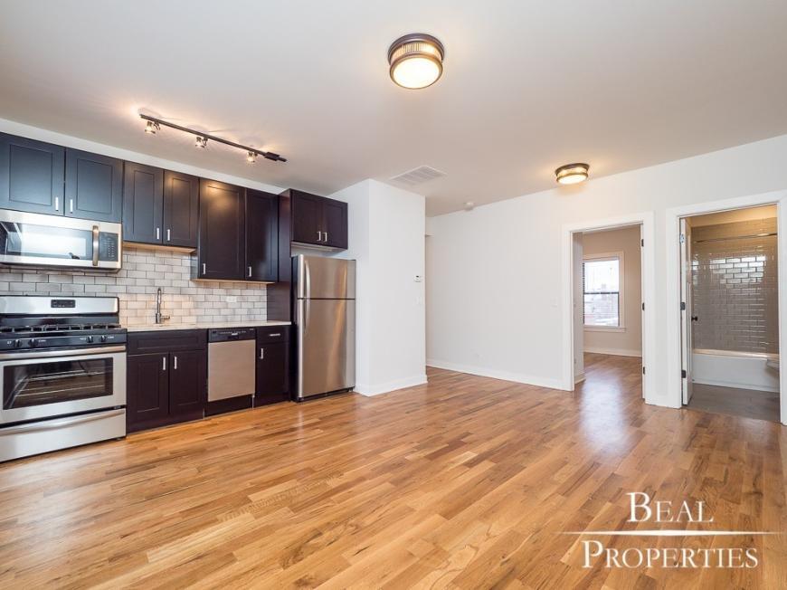 Building Photo - 0 bedroom in CHICAGO IL 60625
