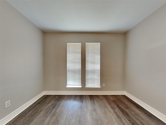 Building Photo - 5523 Cactus Forest Dr