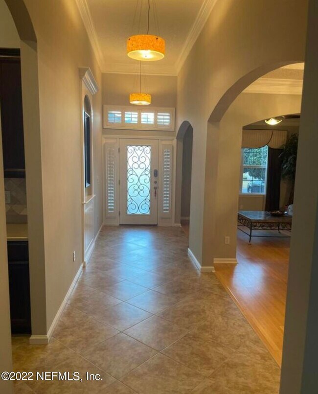Building Photo - 512 Millhouse Ln