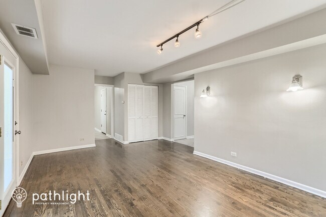 Building Photo - 155 Ramblewood Lane