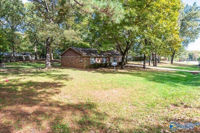 Foto del edificio - 209 Oconee Dr