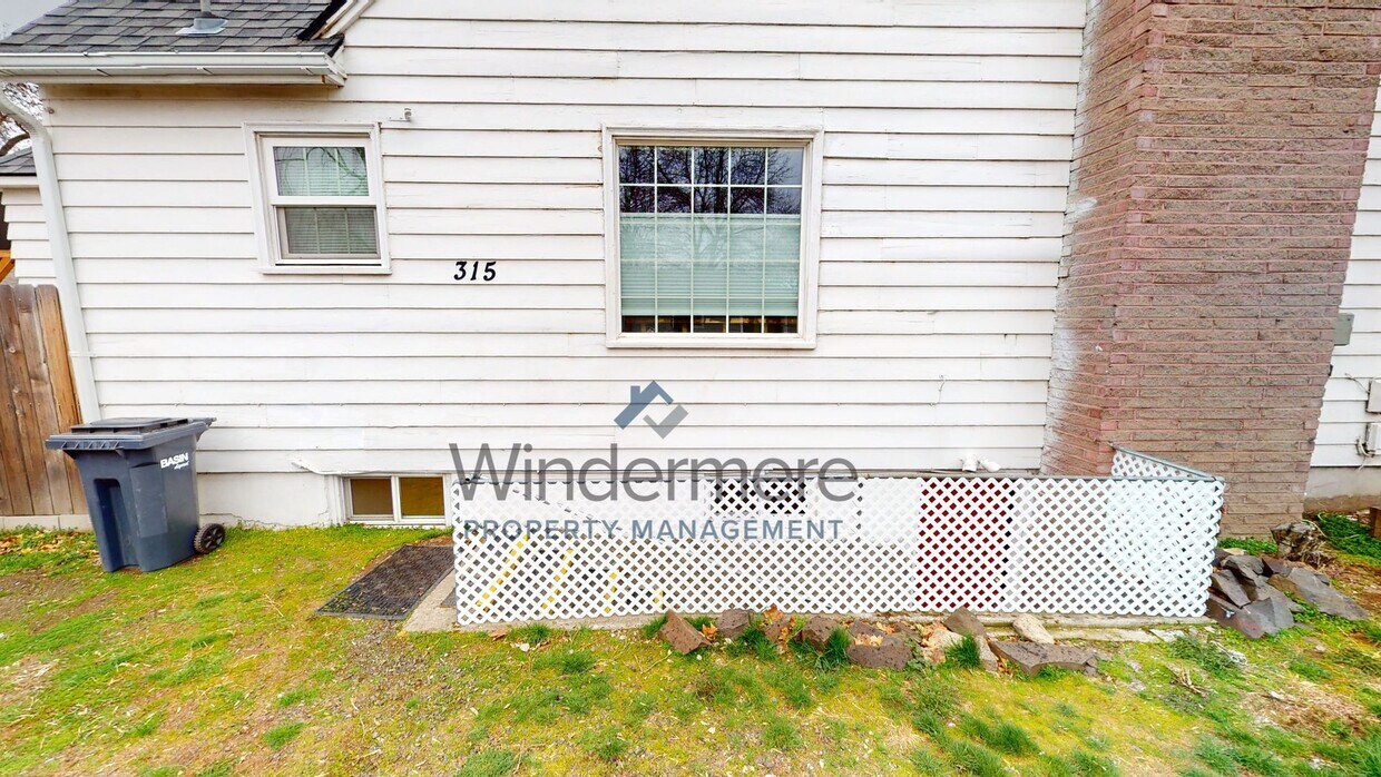 Primary Photo - 4th205