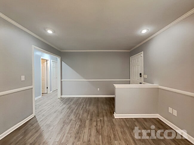 Building Photo - 308 Kenton Dr