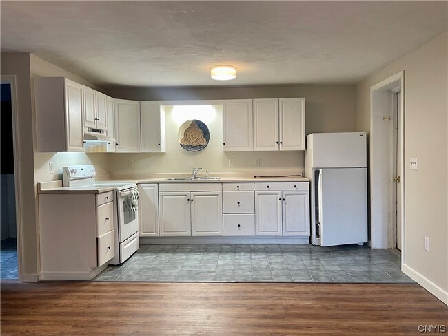 Foto del edificio - 6387 Reid Ln