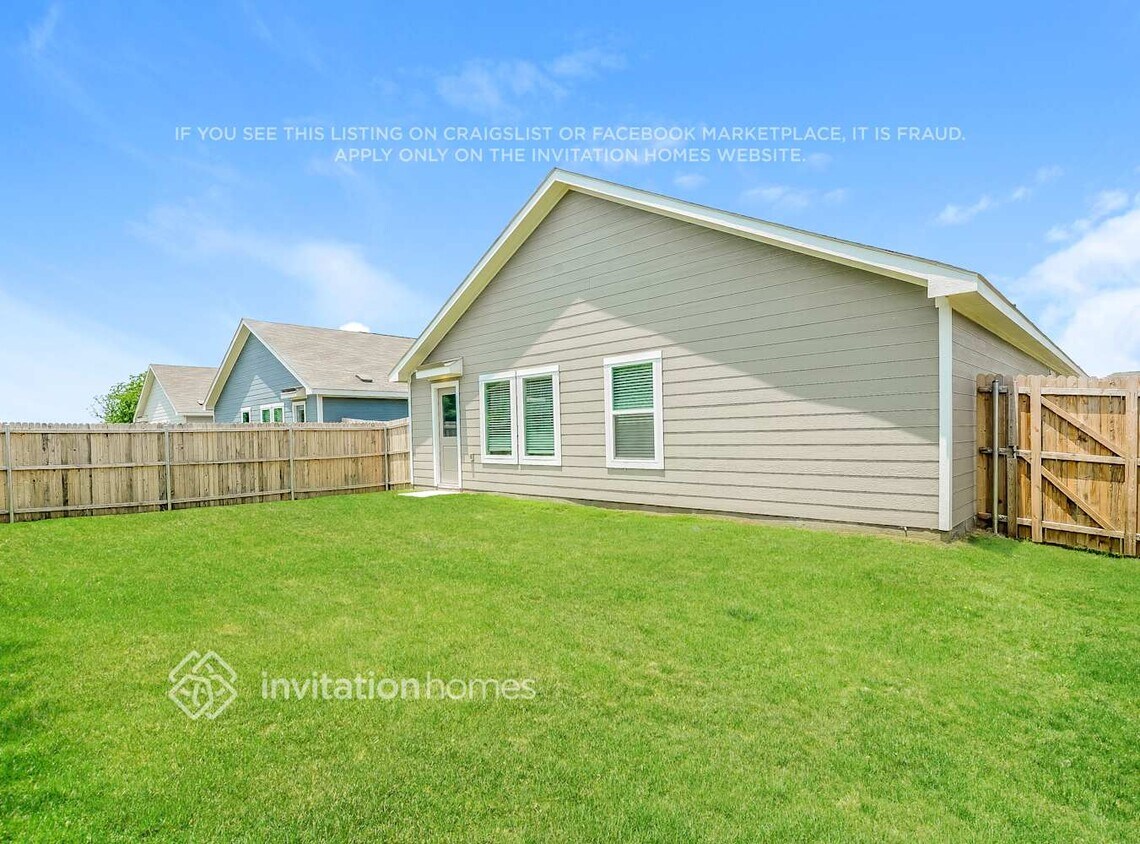 Foto del edificio - 5121 Hidden Treasure Ln