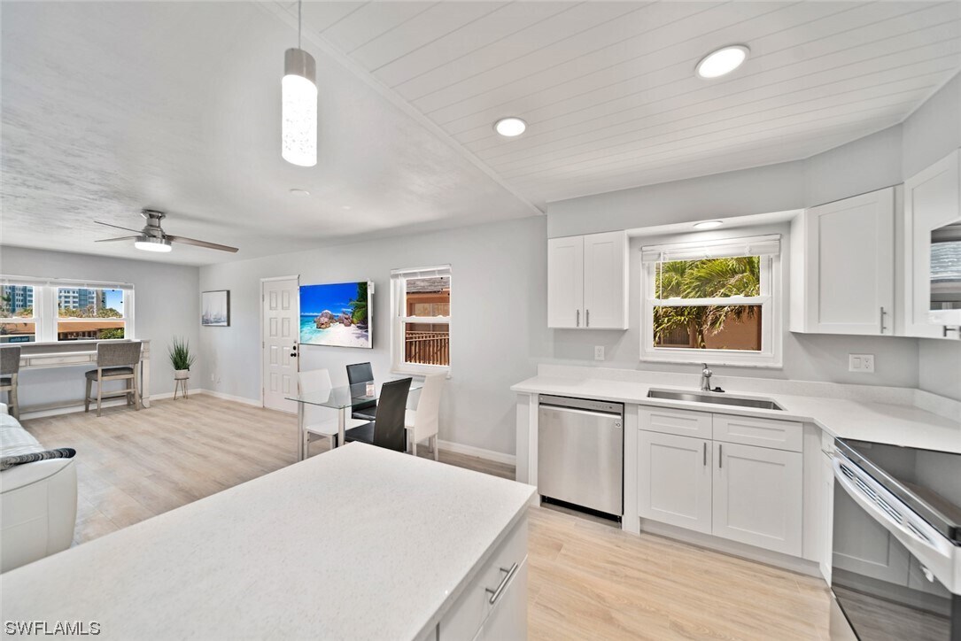 Foto principal - 16881 Davis Rd