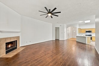 Building Photo - 4112 Merlet Dr