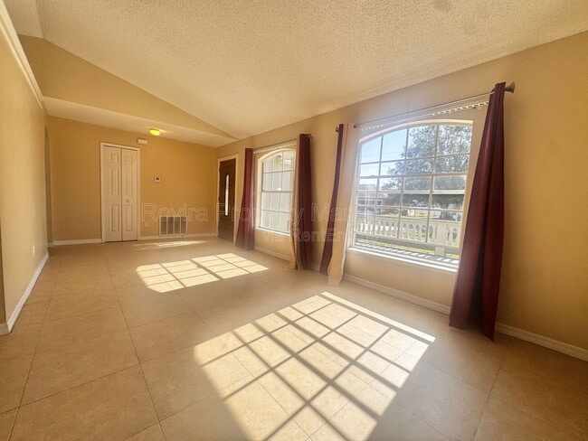 Photo - 116 Barrington Dr House