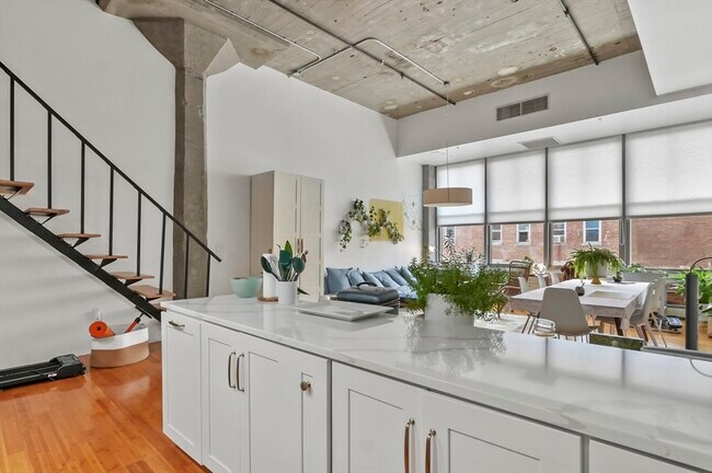 Foto del edificio - 156 Porter St