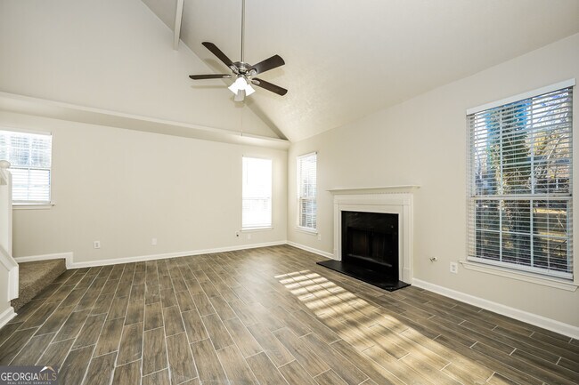 Foto del edificio - 4103 Kingship Dr