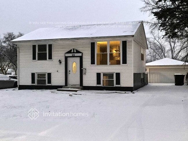 Building Photo - 107 N Cedar Ln