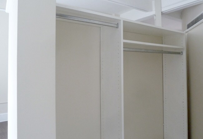 Building Photo - Boutique Apartments