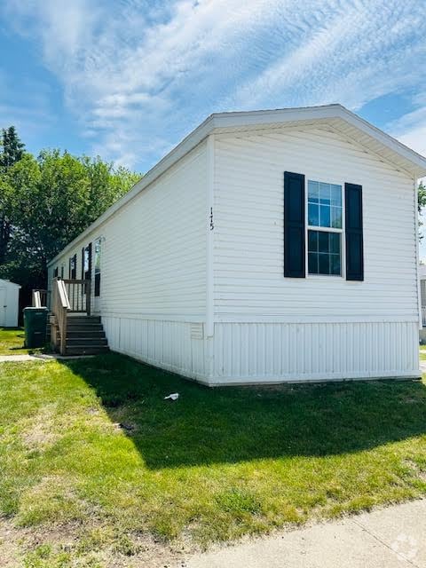 Building Photo - 175 Parker Lake Dr
