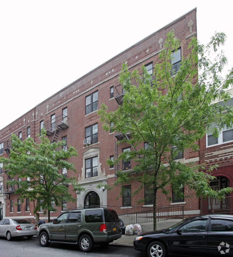 Building Photo - 348 Sumpter St