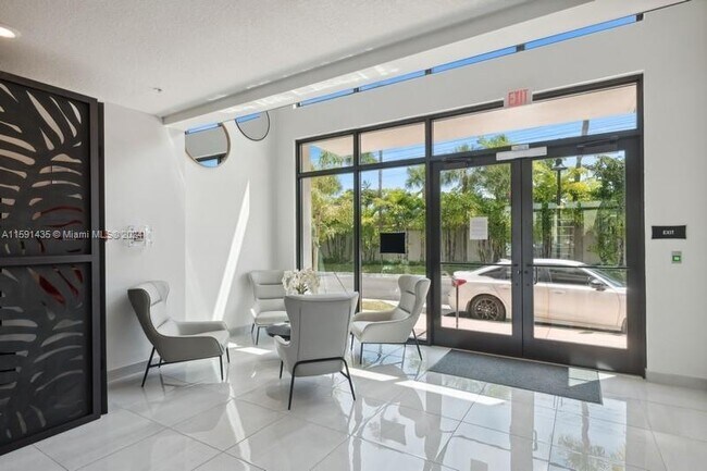 Foto del edificio - 8167 NW 41st St