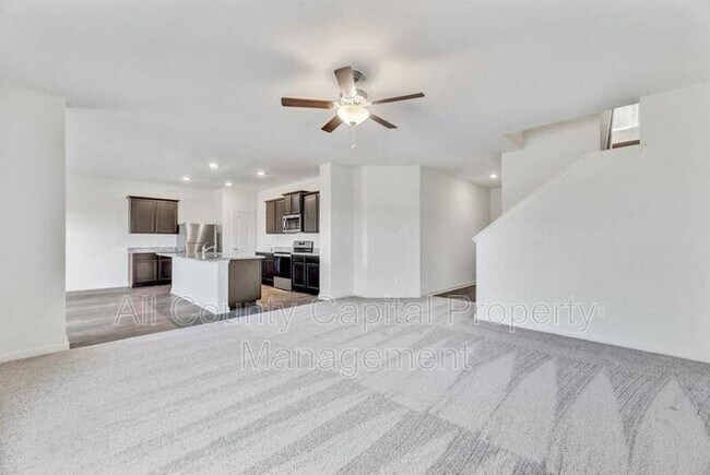 Foto del edificio - 18505 Quiet Range Dr