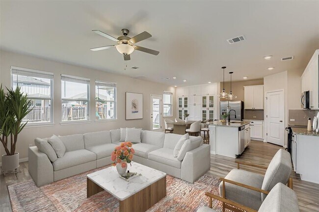 Foto del edificio - 121 Morning Dawn Ln