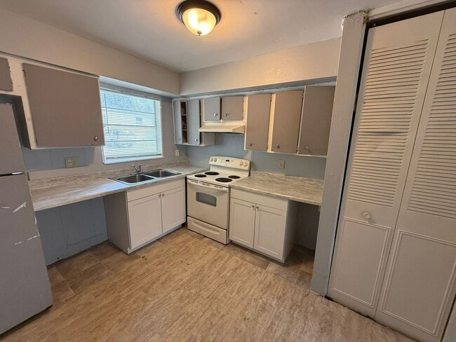 Building Photo - Mulberry Terrace Apartments