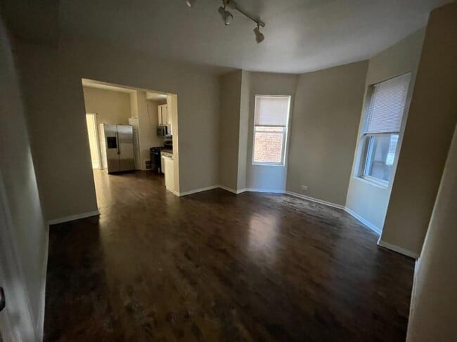 Building Photo - 2 bedroom in Chicago IL 60642