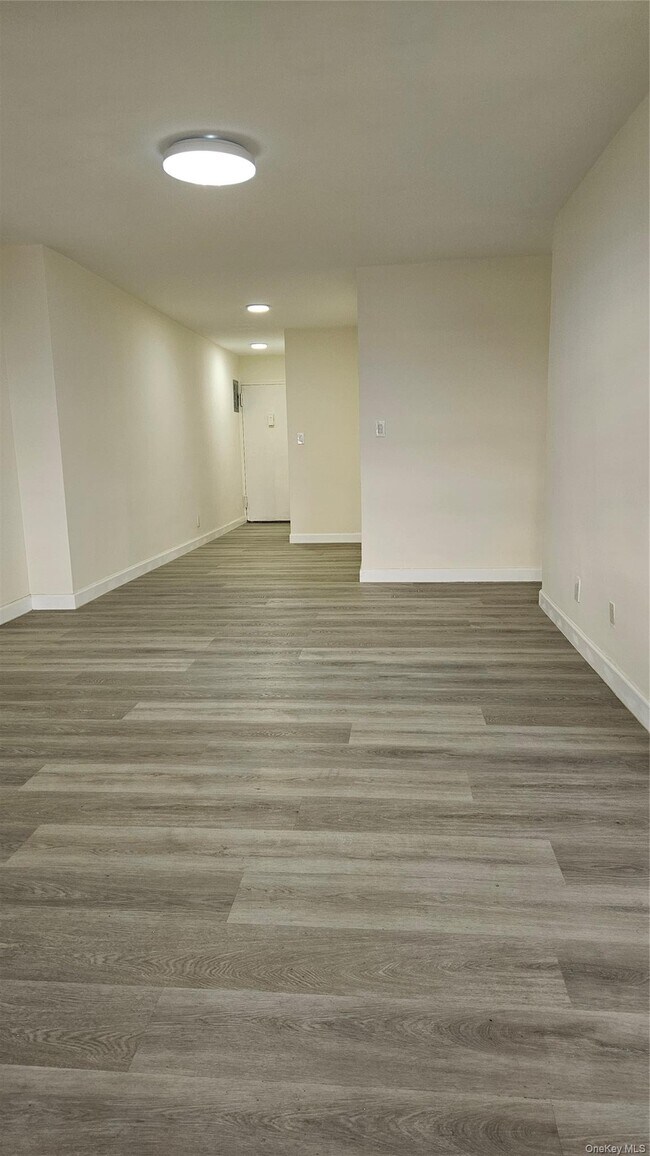 Foto del edificio - 42-55 Colden St