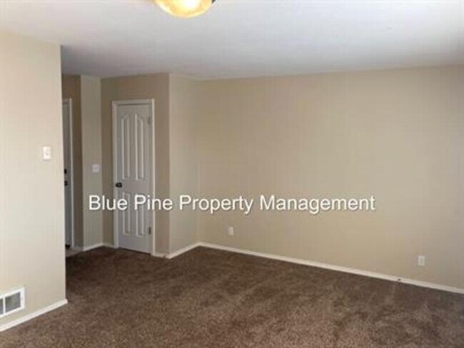 Building Photo - 2180 Stace St