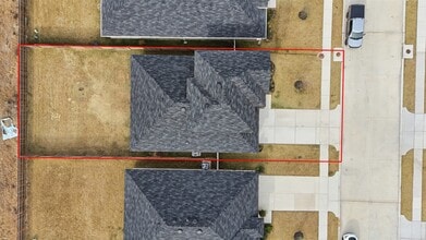 Building Photo - 17719 Winfall Dr