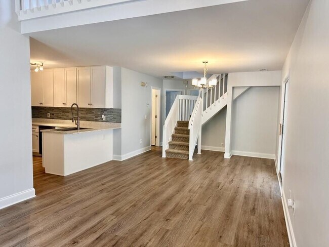 Foto del edificio - 2651 St Charles Ln NW