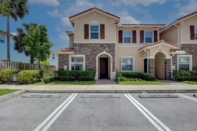 Building Photo - 4328 Maybelle Ln