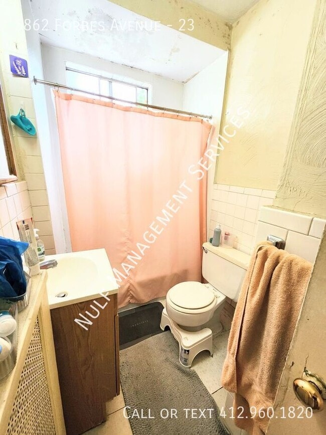 Building Photo - 5862 Forbes Ave