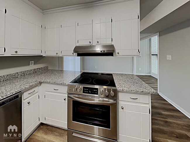 Building Photo - 5424 2 Moons Dr