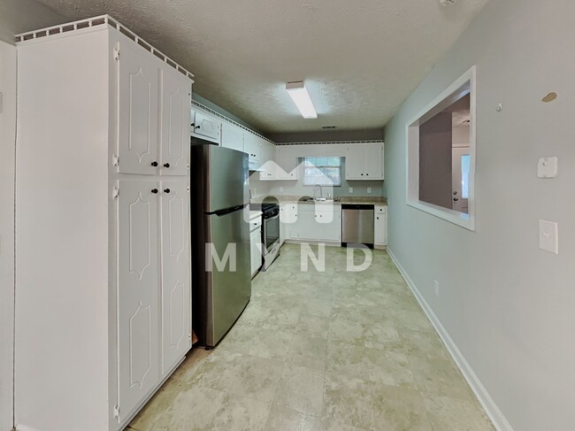 Foto del edificio - 140 Countryside Ln