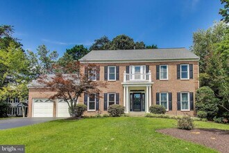 Building Photo - 114 Fordham Dr