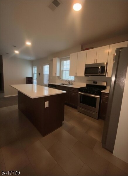 Foto del edificio - 334 Bond St