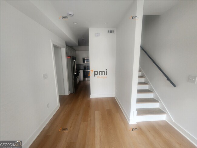 Foto del edificio - 6305 Shannon Pkwy