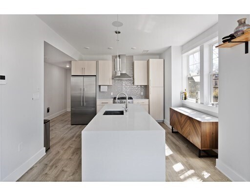 Foto del edificio - 176 Humboldt Ave