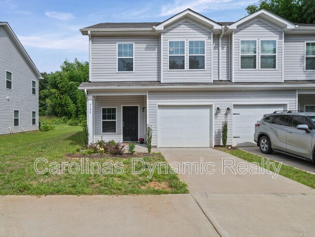 Building Photo - 914 S Battleground Ave