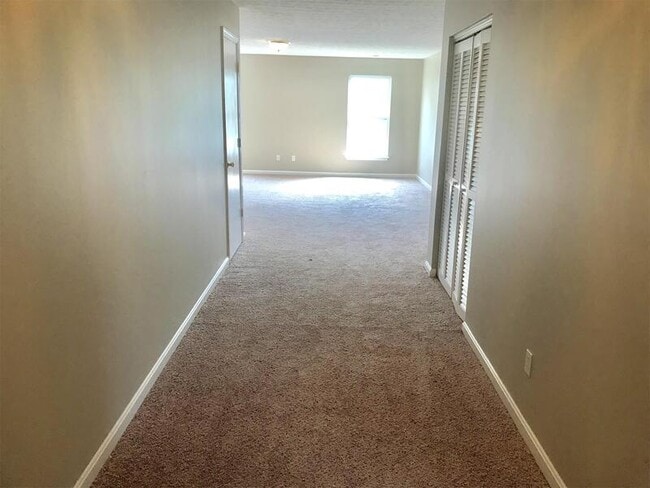 Photo - 9708 Stream View Trail House