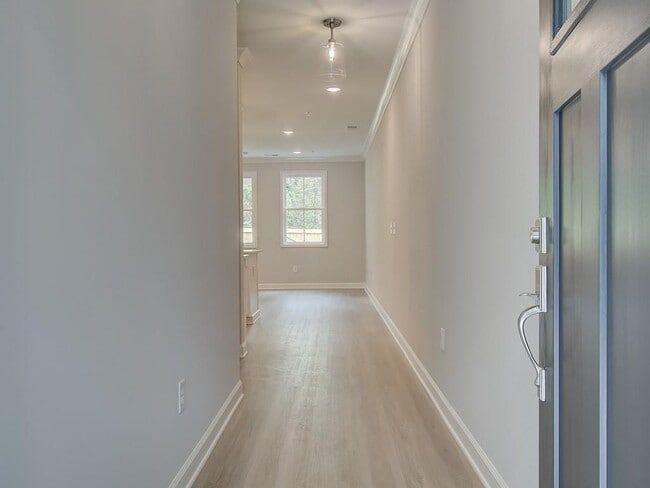 Foto del edificio - 903 Agate Ln