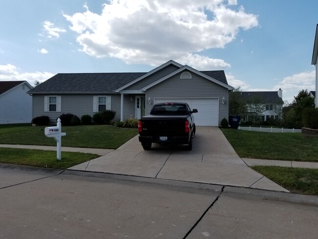 Building Photo - 944 Hampshire Heath Dr