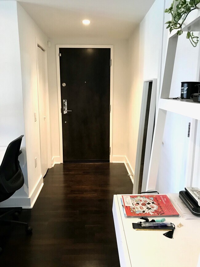 Foto del edificio - 3511 13th St NW
